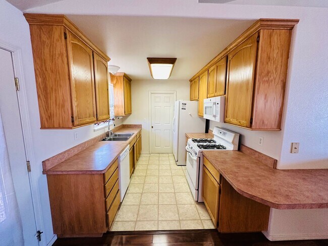 Building Photo - Beautiful 3 Bedroom Home in a Great Fallon Location — Landscaping Included!