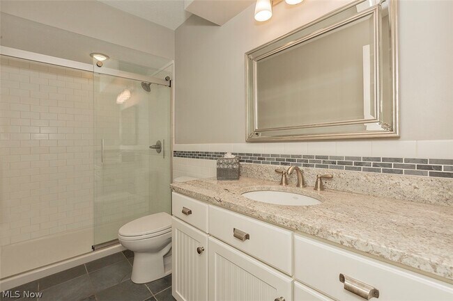 Building Photo - 26055 Hurlingham Rd