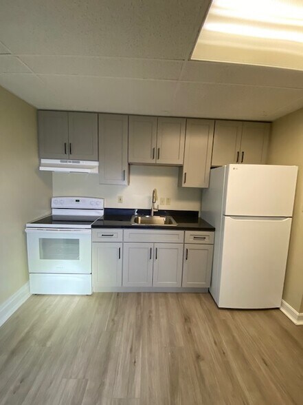 Building Photo - 4448 Orefield Rd