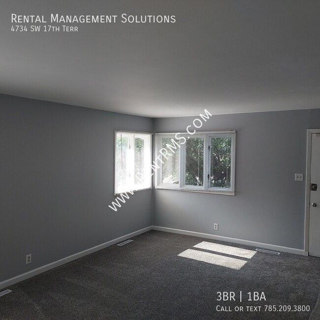 Building Photo - 4734 SW 17th Terrace