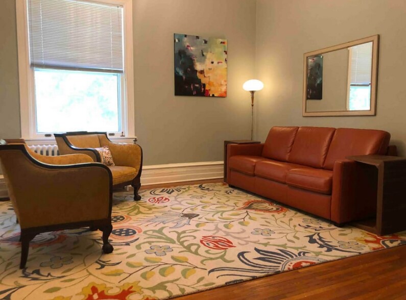 Building Photo - 2340 W 1st Ave