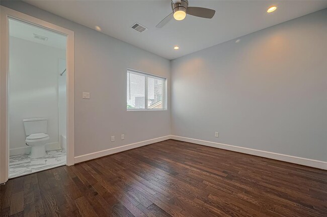 Building Photo - 9404 Glenfield Ct