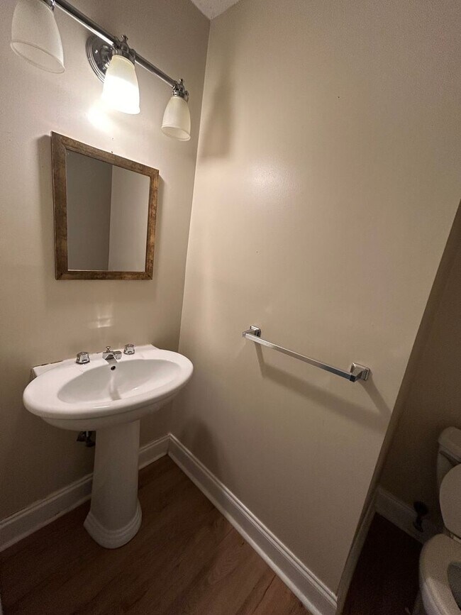 Building Photo - COMING SOON! N Greensboro, 4/2.5 home off of N Church St near Lake Jeanette & I-840