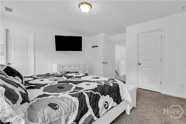 Building Photo - 116 Ristona Dr