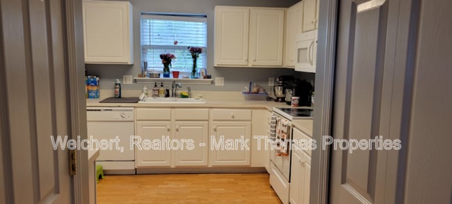 Building Photo - 4901 Gaithers Pointe Dr