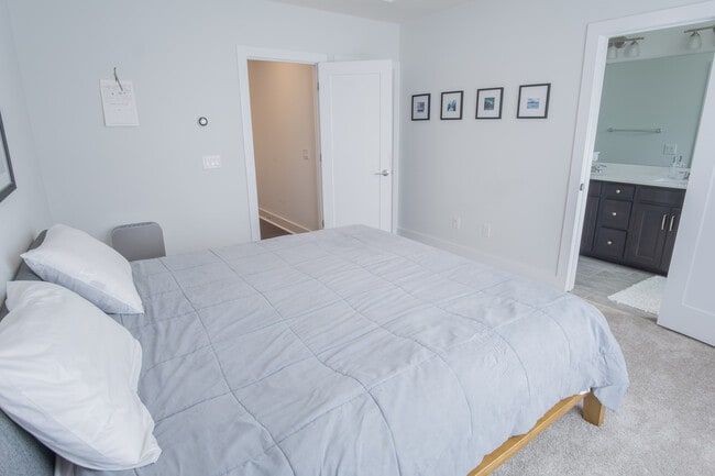 Building Photo - 3826 Sky Haven Dr