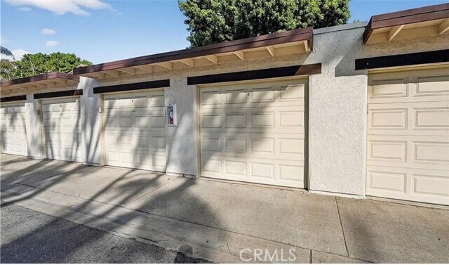 Building Photo - 21372 Brookhurst St