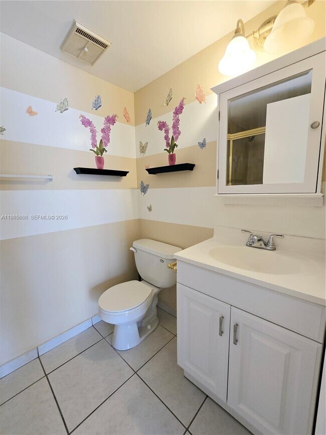 Building Photo - 365 NW 85th Ct