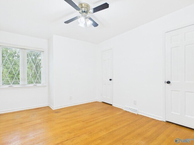 Building Photo - 6808 Jones Valley Dr SE