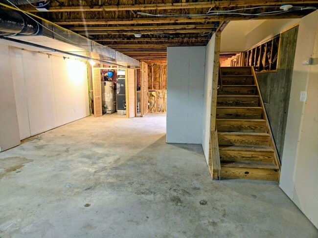 Building Photo - 1578 Pinewind Dr