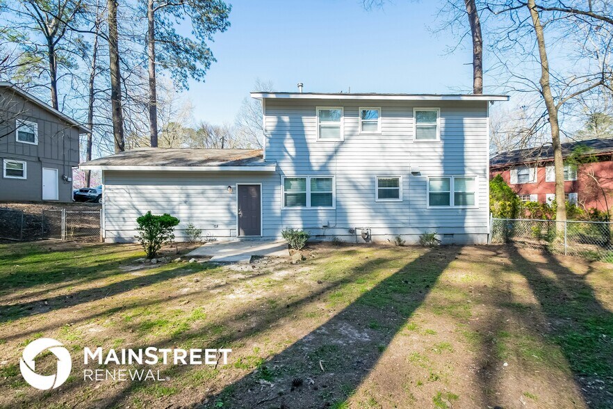 Building Photo - 420 Argonne Dr NE