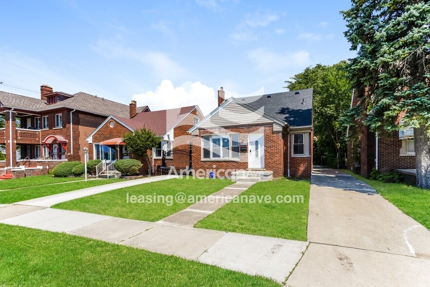 Building Photo - 16246 Fairfield St