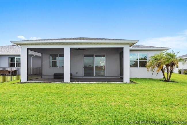 Building Photo - 10550 SW Orana Dr