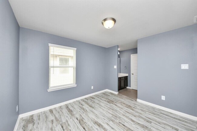 Building Photo - 931 Barstow Dr