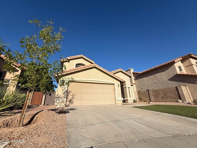 Building Photo - 1253 N Spire Ct
