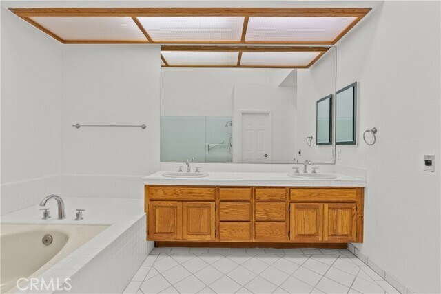 Building Photo - 32126 Canyon Ridge Dr