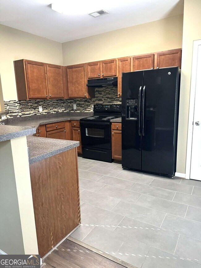 Building Photo - 538 Oakside Pl