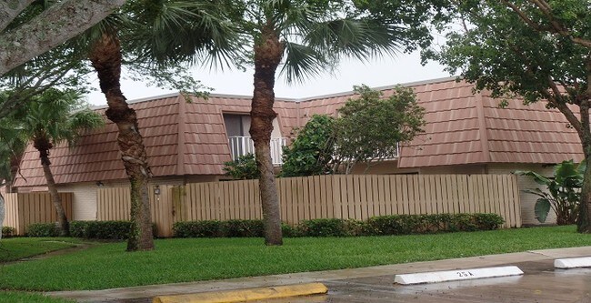 Building Photo - 539 Green Springs Pl