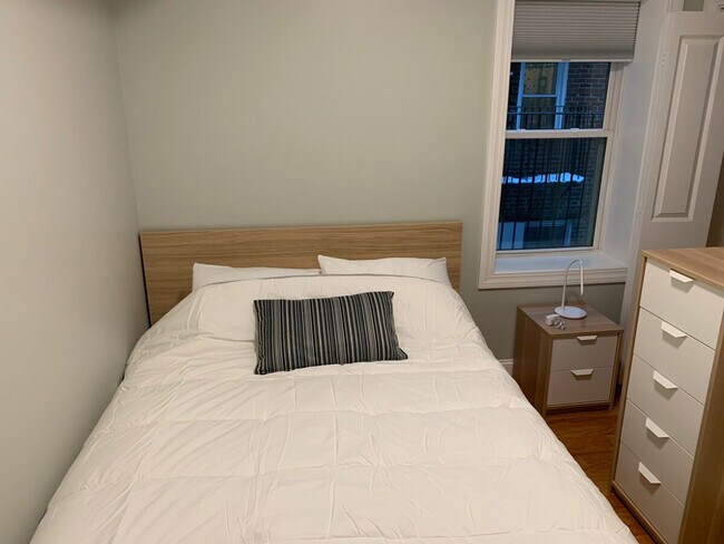 Building Photo - 39 Geneva St