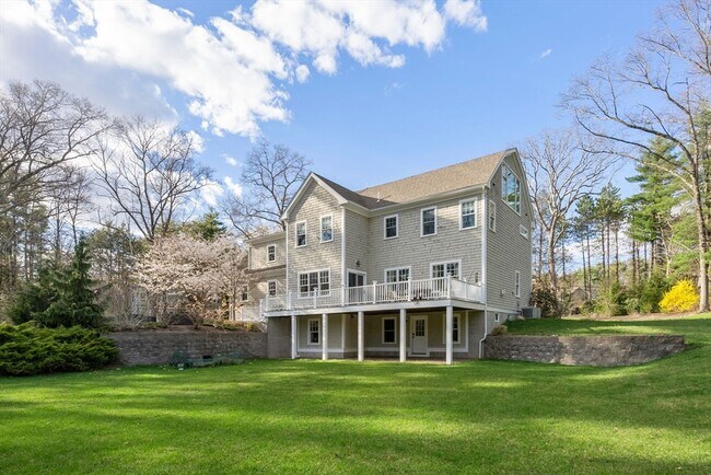 Building Photo - 76 Oxbow Rd