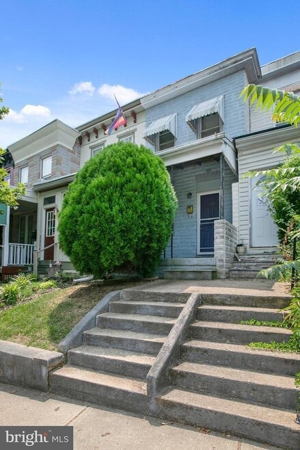Building Photo - 3506 Hickory Ave