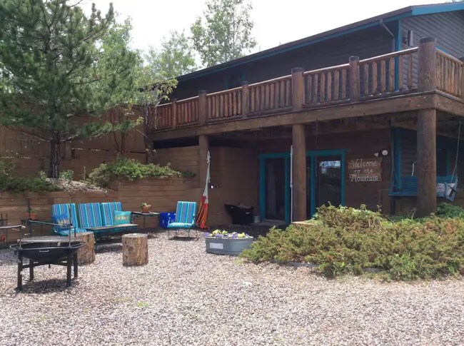 Building Photo - 468 Snow Top Dr