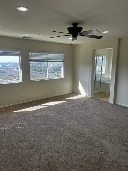 Building Photo - 2544 Fresh Waters Ct