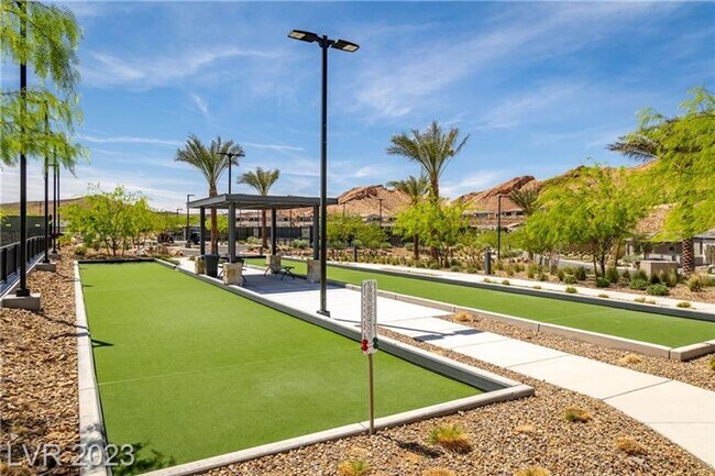 Building Photo - SINGLE STORY HOME IN GATED DEL WEBB AT LAK...