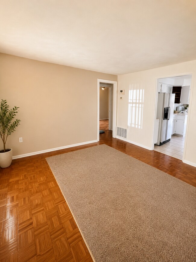 Building Photo - 2326 Rhode Island Ct.