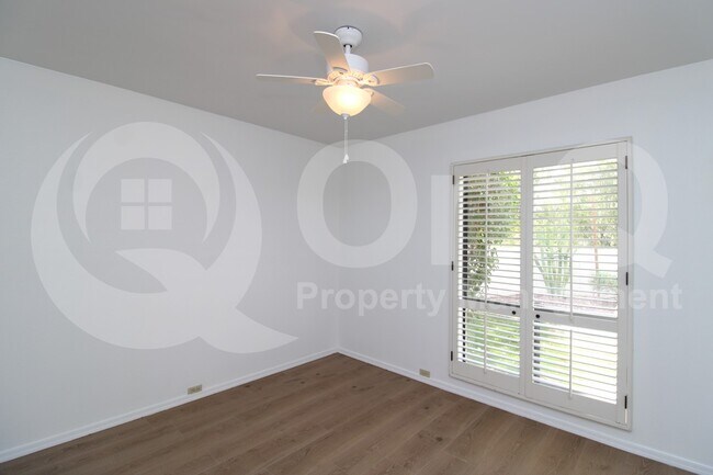 Building Photo - 7702 N Dreamy Draw Dr