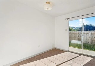 Building Photo - 543 Cedarwood Dr