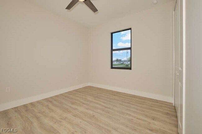 Building Photo - 1645 NW 38th Pl