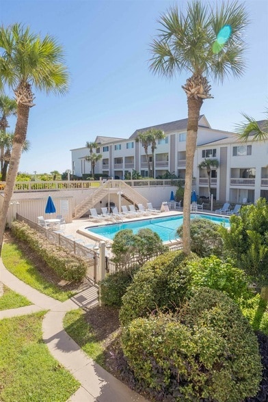 Building Photo - 8130 A1A S