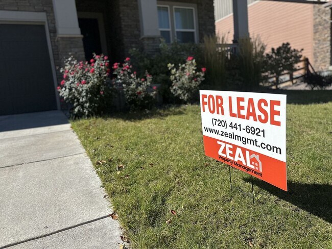 Building Photo - Modern 4-Bed Ranch in Erie with 13-Ft Ceilings, Solar Panels & EV Charger