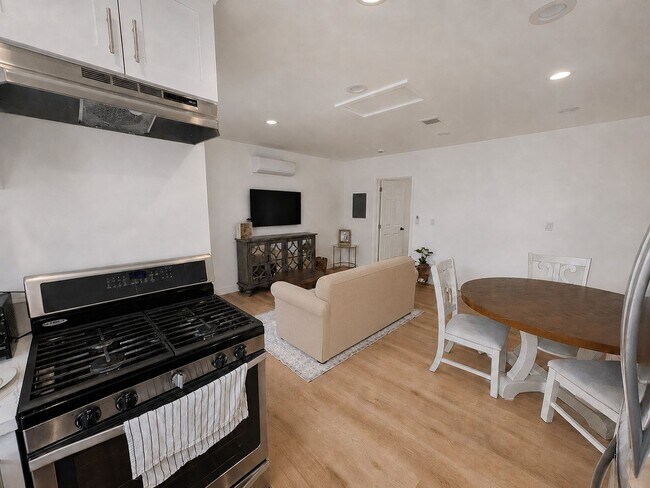 Building Photo - NEW UNIT! Be the First to Live in This Brand-New Fully Furnished ADU