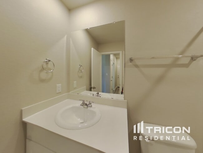 Building Photo - 5113 Sidesaddle Dr