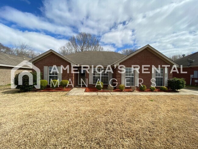 Building Photo - Home for Rent in Montgomery with Fenced in Backyard!!! New LVP Flooring! View with 48 Hours Notic...