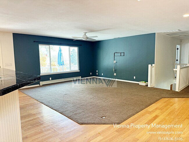 Building Photo - Beautiful Loomis Solar Home with Pool and Spa!!