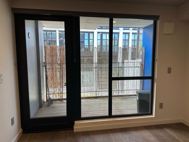 Building Photo - 1238 Sutter St