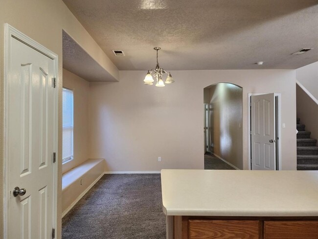 Building Photo - 1735 Avenida Real