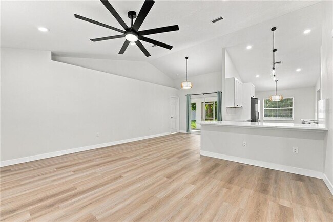 Building Photo - 2405 Appaloosa Cir
