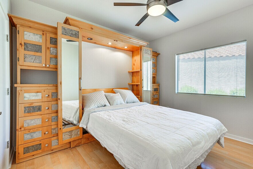 Building Photo - 11375 E Sahuaro Dr