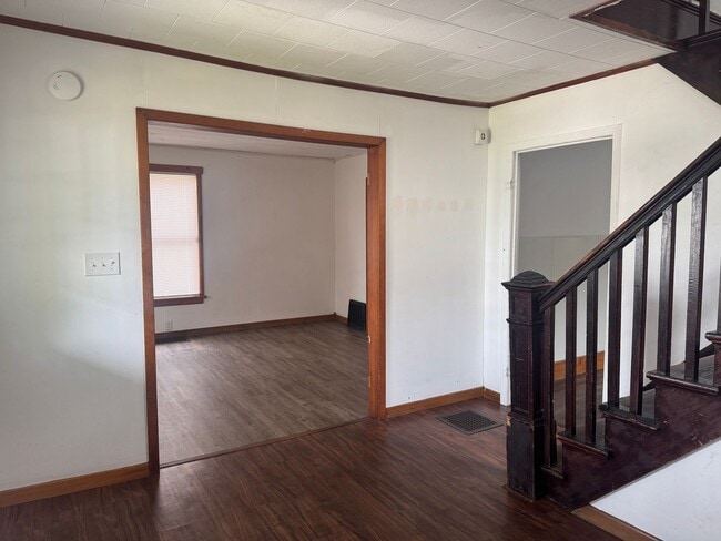 Building Photo - 4 Bedroom 2 Bathroom Single Family Rental ...