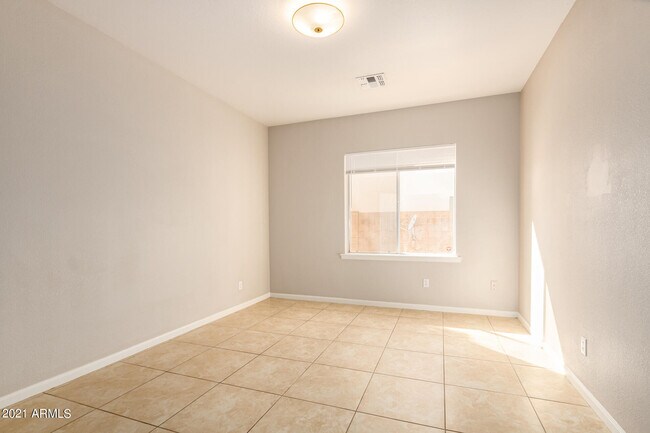 Building Photo - 4551 E Desert Trumpet Rd
