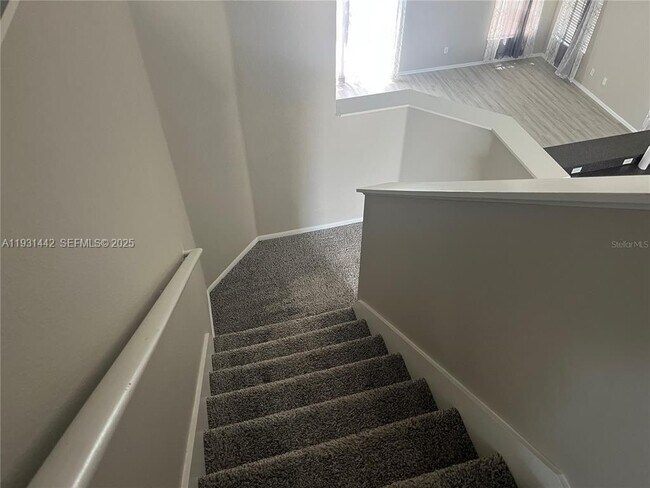 Building Photo - 189 Emeraldview Ave