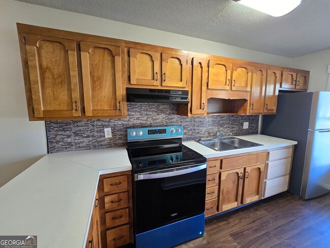 Building Photo - 412 S Ashley St