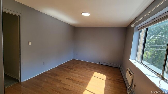 Building Photo - 6201 Spencer Ter