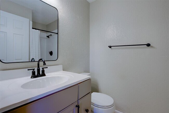 Building Photo - 12293 Sailwinds Dr