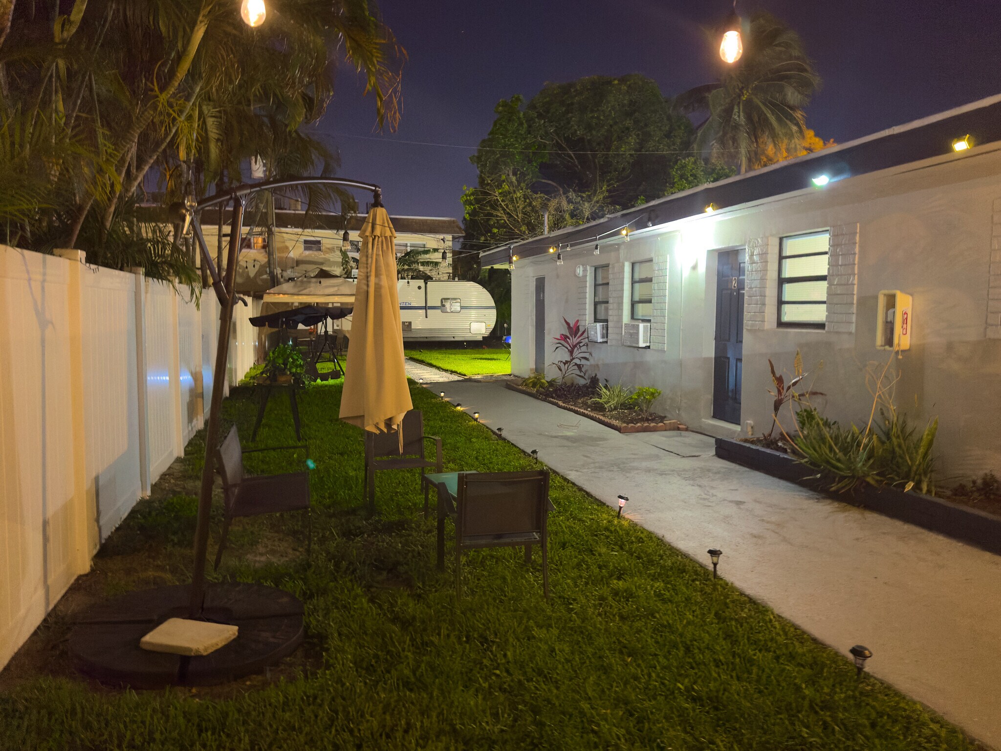 Building Photo - 6036 Polk St