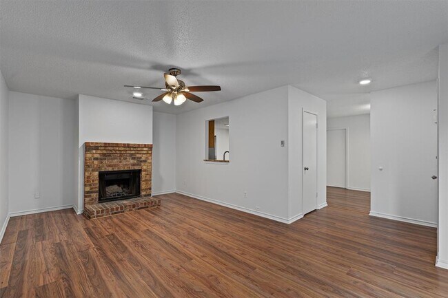 Building Photo - 2602 Alcott Ln